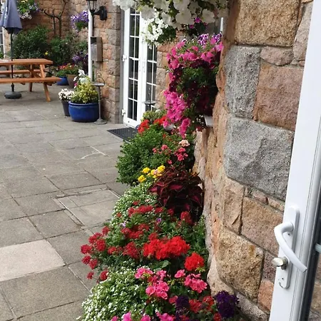 The Prince Of Wales 4* St Ouen's