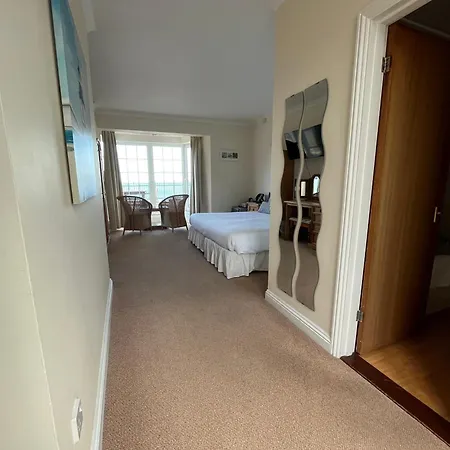 The Of Wales セント・オウエンズ