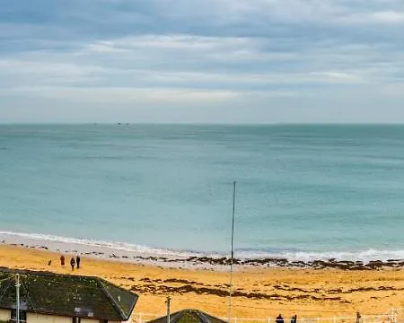 The Of Wales 4*